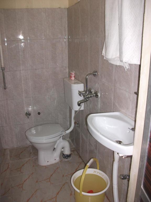 Holy City Inn Varanasi Exterior photo