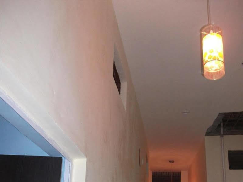 Holy City Inn Varanasi Exterior photo